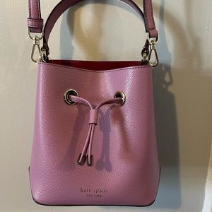 Kate spade crossbody bucket bag *HOST PICK*